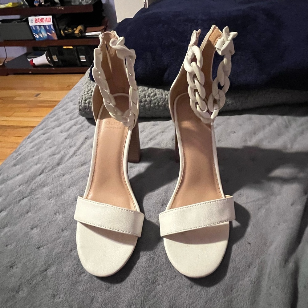 High heels 7.5